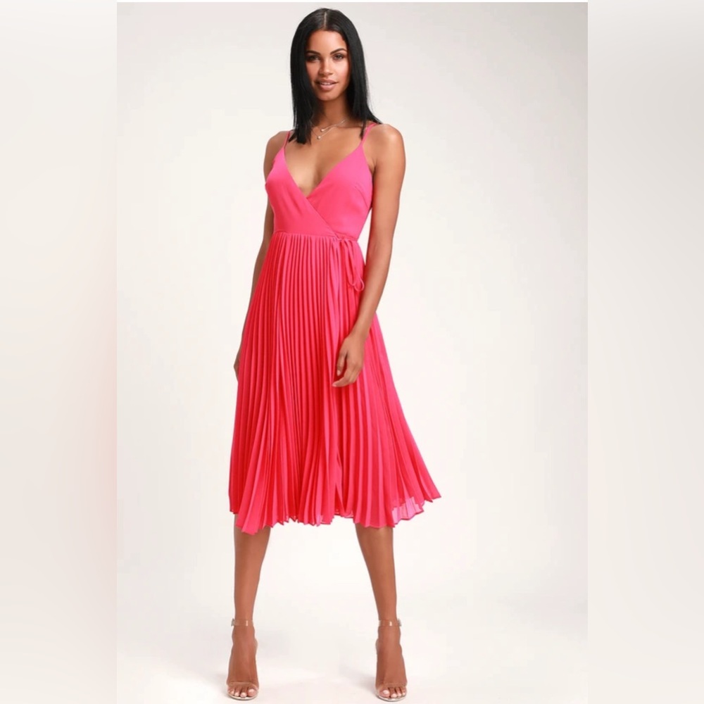 Lulus Pleated Midi Dress - Medium - Never Worn